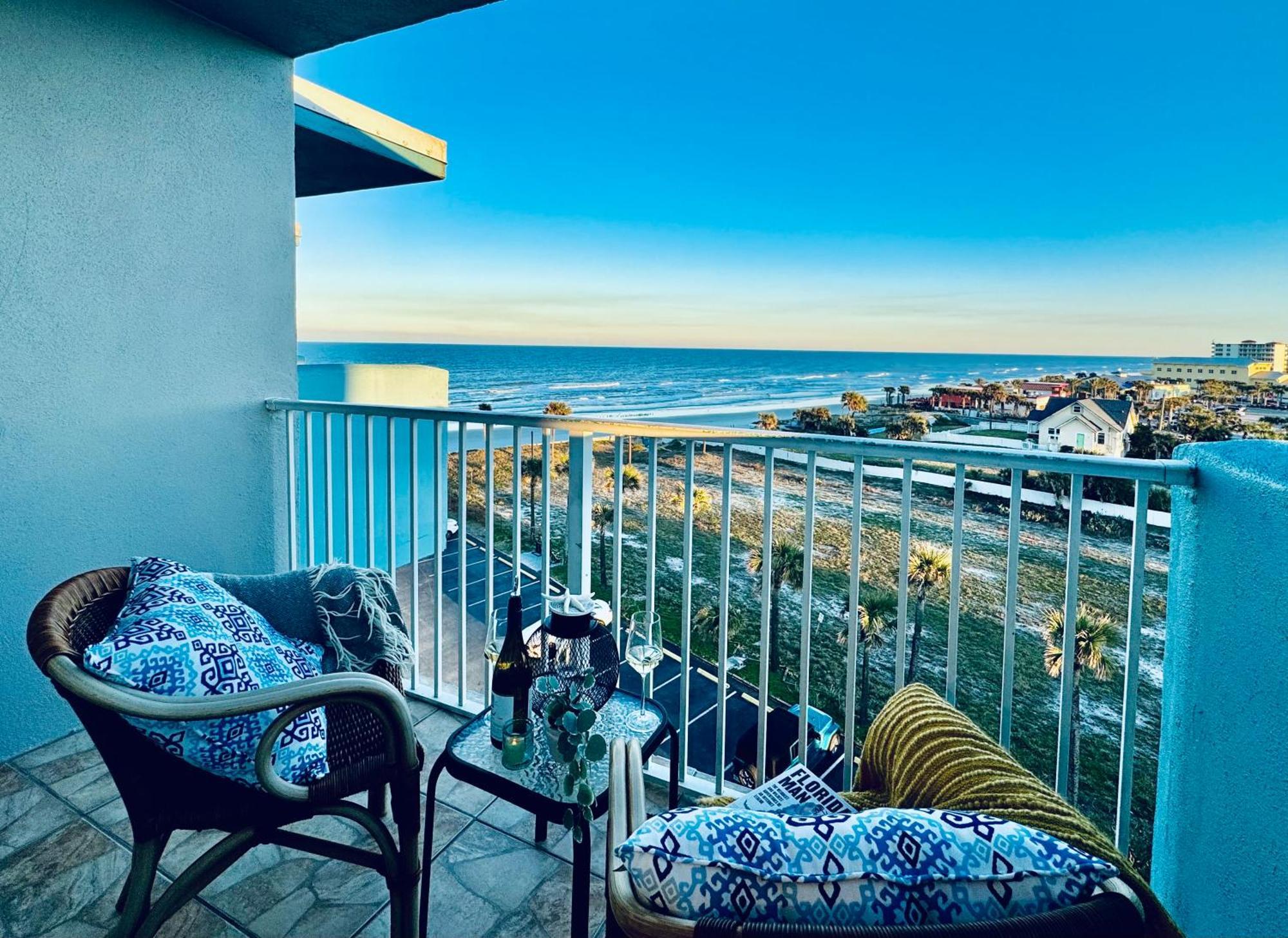 Open For 2025 Speedweeks Daytona 500 - Beachfront Studio - Private Balcony With Ocean View - Pool - Hot Tub - Tiki Bar - Sauna Aparthotel Daytona Beach Exterior foto